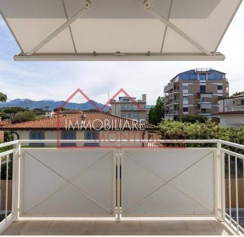 Appartamento via Sergio Bernardini, Lido di Camaiore, Camaiore — foto 2 di 14