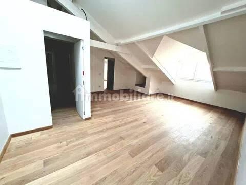 Trilocale via Roma, 134, Porto Vecchio, Sanremo