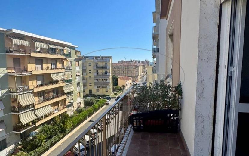 Quadrilocale da ristrutturare, quarto piano, Ospedale - Stazione, Livorno — foto 12 di 21