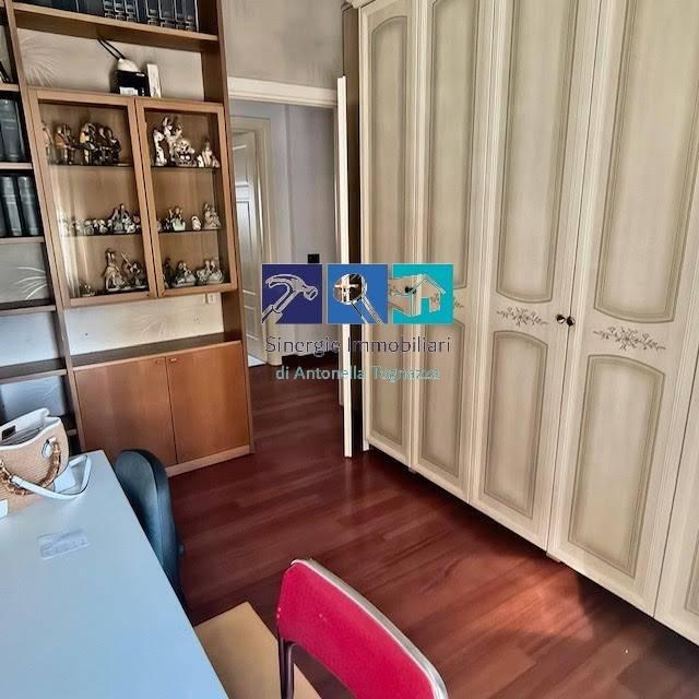 Appartamento via Fratelli Cervi, Regione, Ancona