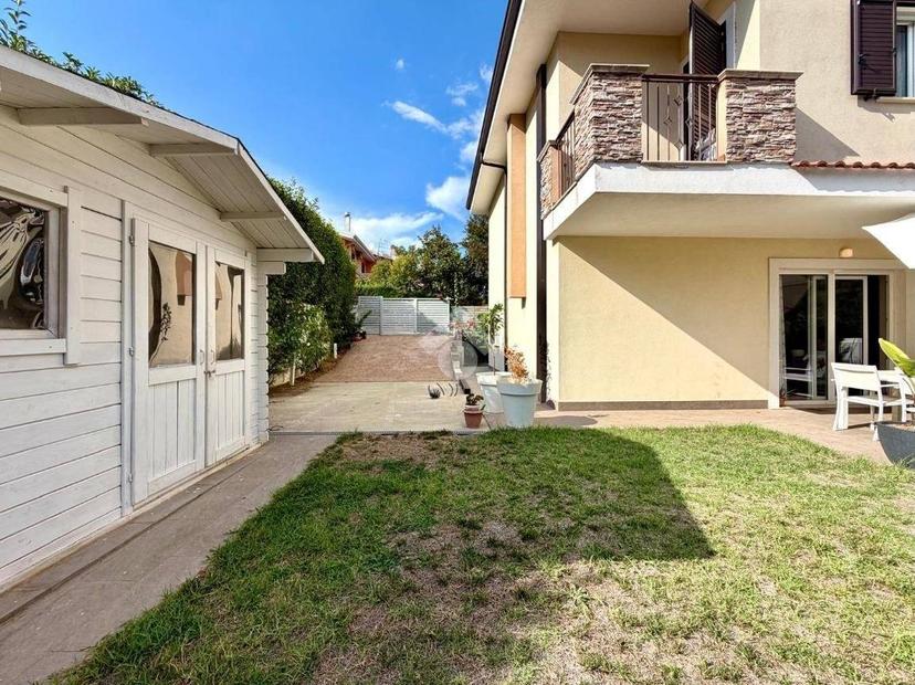 Villa unifamiliare V. Eduardo de Filippo 6, Tivolille Pasquali Merenzata, Mendicino — foto 28 di 34
