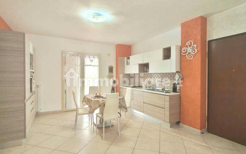 Trilocale viale della regione 1/A, Motta Sant'Anastasia — foto 22 di 33
