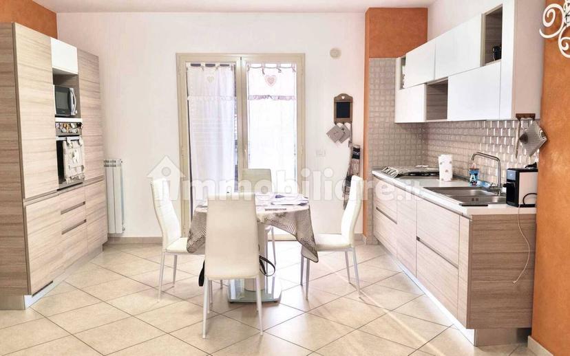 Trilocale viale della regione 1/A, Motta Sant'Anastasia — foto 9 di 33