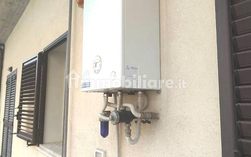 Trilocale viale della regione 1/A, Motta Sant'Anastasia — foto 3 di 33