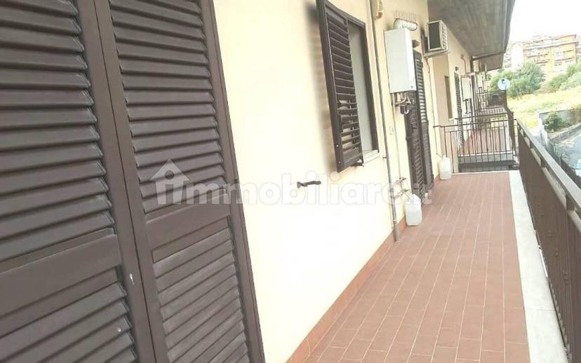 Trilocale viale della regione 1/A, Motta Sant'Anastasia — foto 13 di 33