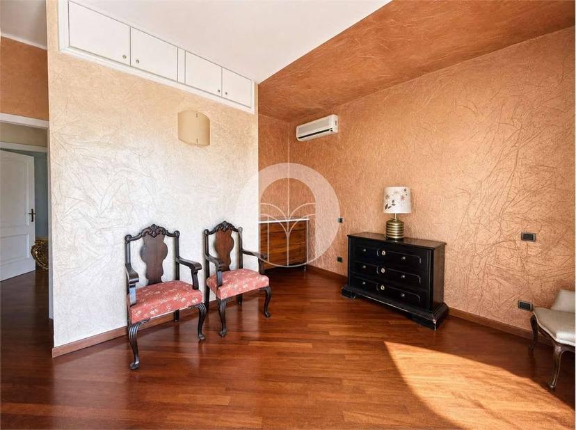 Appartamento viale Monte San Michele, 1, Centro Storico, Reggio Emilia — foto 21 di 32