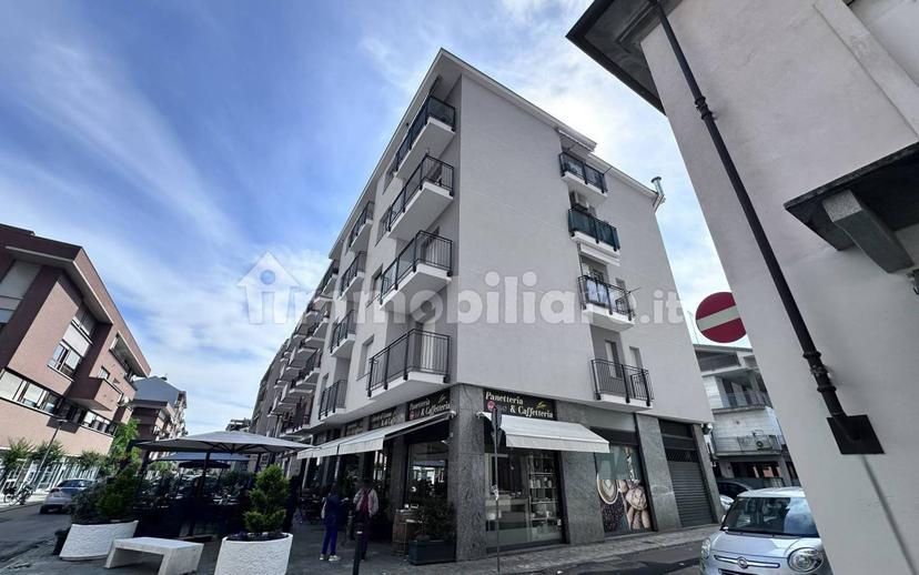 Appartamento corso Piave 33, Borgo Piave, Corso Europa, Zona Ferrero, Alba — foto 11 di 25