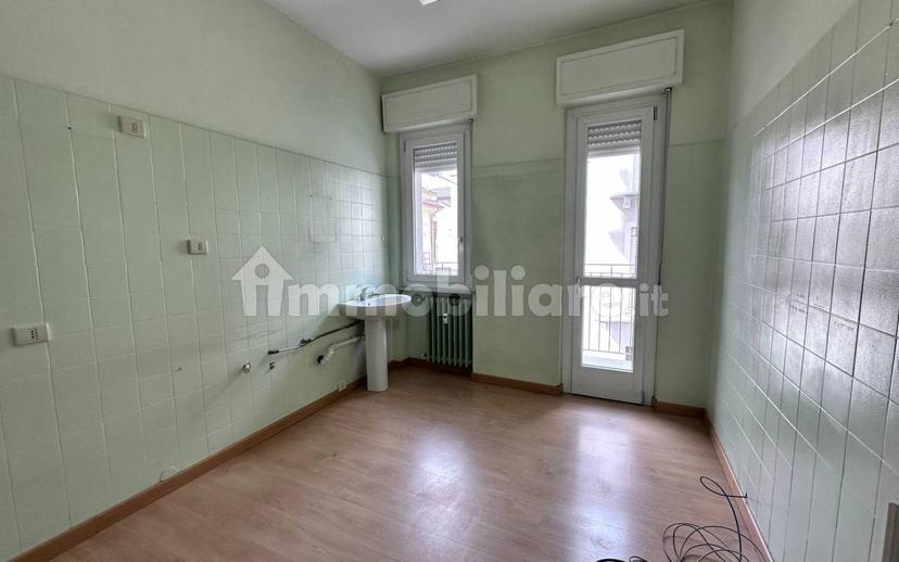 Appartamento corso Piave 33, Borgo Piave, Corso Europa, Zona Ferrero, Alba — foto 21 di 25