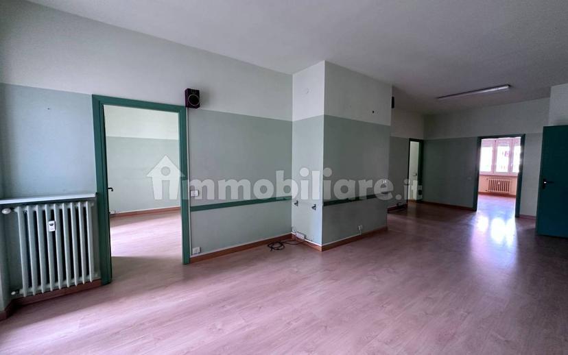 Appartamento corso Piave 33, Borgo Piave, Corso Europa, Zona Ferrero, Alba — foto 16 di 25