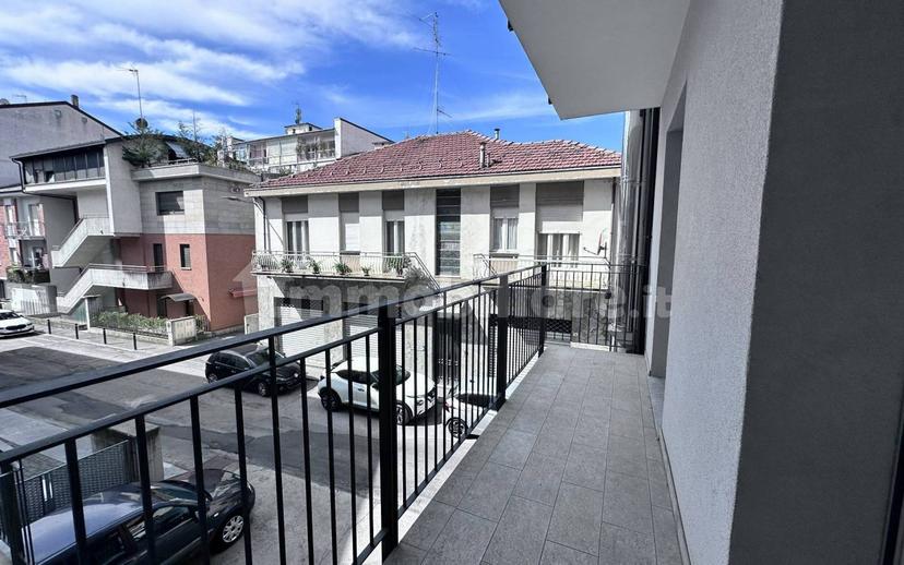 Appartamento corso Piave 33, Borgo Piave, Corso Europa, Zona Ferrero, Alba — foto 4 di 25