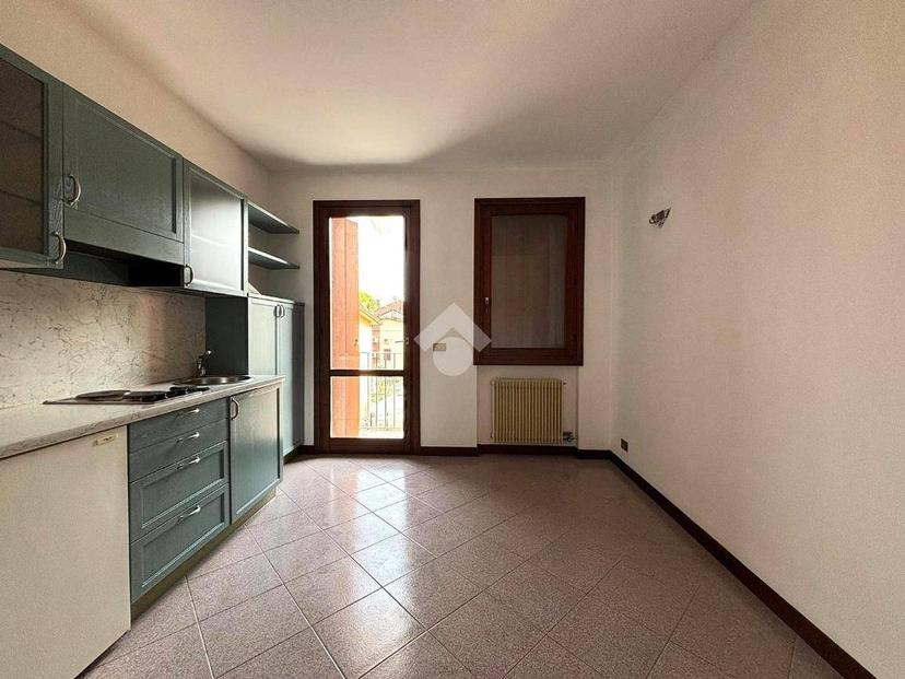 Bilocale piazza Giuseppe Garibaldi 65, Centro, Ponte di Piave