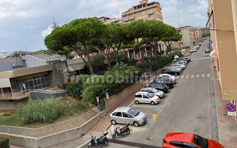 Quadrilocale via Primo Maggio, Centro, Piombino — foto 10 di 11