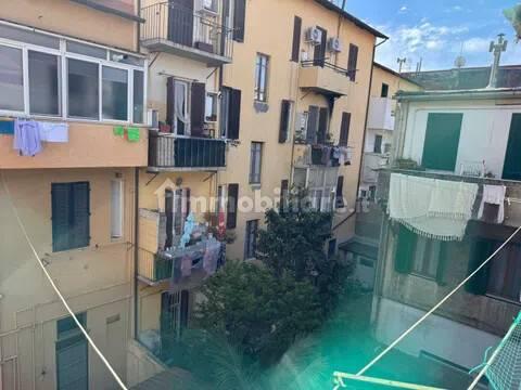 Quadrilocale via Ugo Foscolo, Centro, Piombino — foto 2 di 12