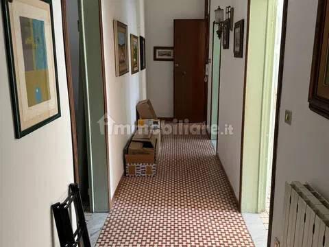 Quadrilocale via Ugo Foscolo, Centro, Piombino — foto 7 di 12