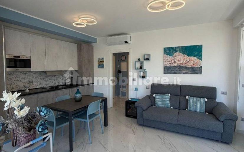 Bilocale viale Europa 193, Centro, Pietra Ligure — foto 4 di 17