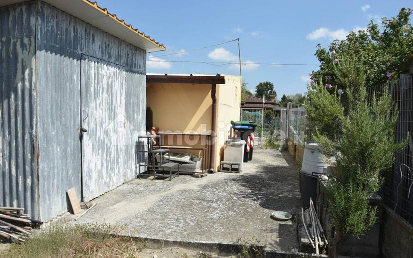 Bilocale via dei Tigli 24, Centro, Jolanda di Savoia — foto 14 di 20
