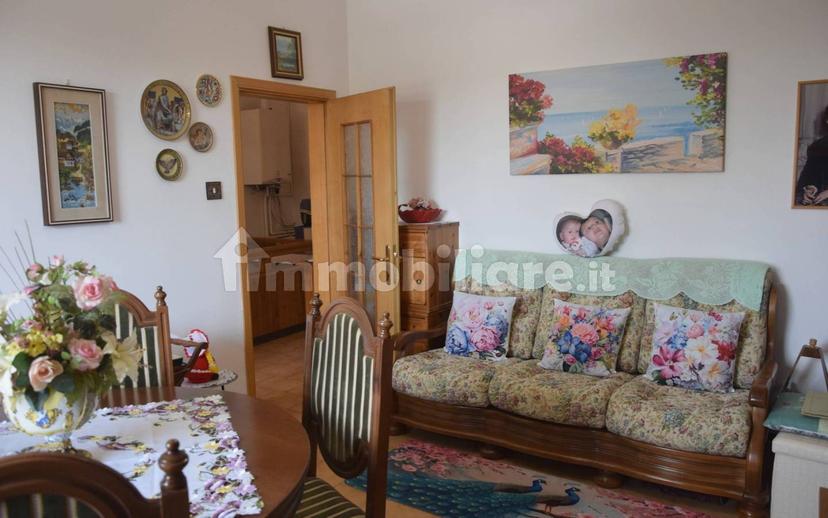 Bilocale via dei Tigli 24, Centro, Jolanda di Savoia — foto 11 di 20