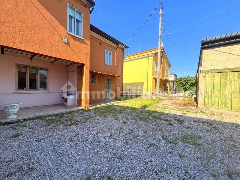 Villa unifamiliare via Venera 54, Centro, Sanguinetto — foto 12 di 17