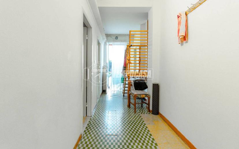 Appartamento via Giovan Battista Bellucci 4/A, Centro, Vignola — foto 12 di 28