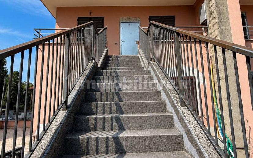 Quadrilocale viale Lombardia 53, Centro, Limbiate — foto 12 di 19