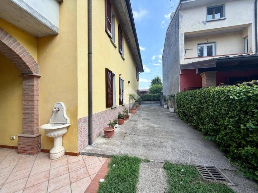 Villa unifamiliare via De gasperi 1, Centro, Quinzano d'Oglio — foto 6 di 41
