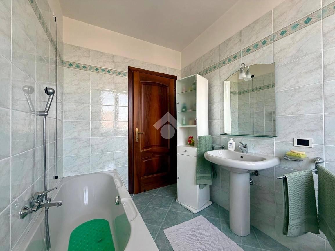 Villa unifamiliare via De gasperi 1, Centro, Quinzano d'Oglio