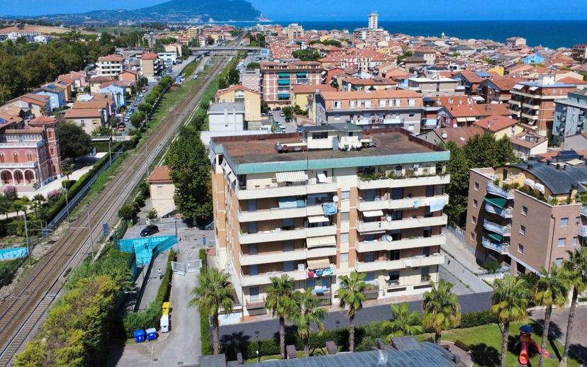 Quadrilocale via Alcide De Gasperi 19, Centro, Porto Recanati — foto 8 di 40
