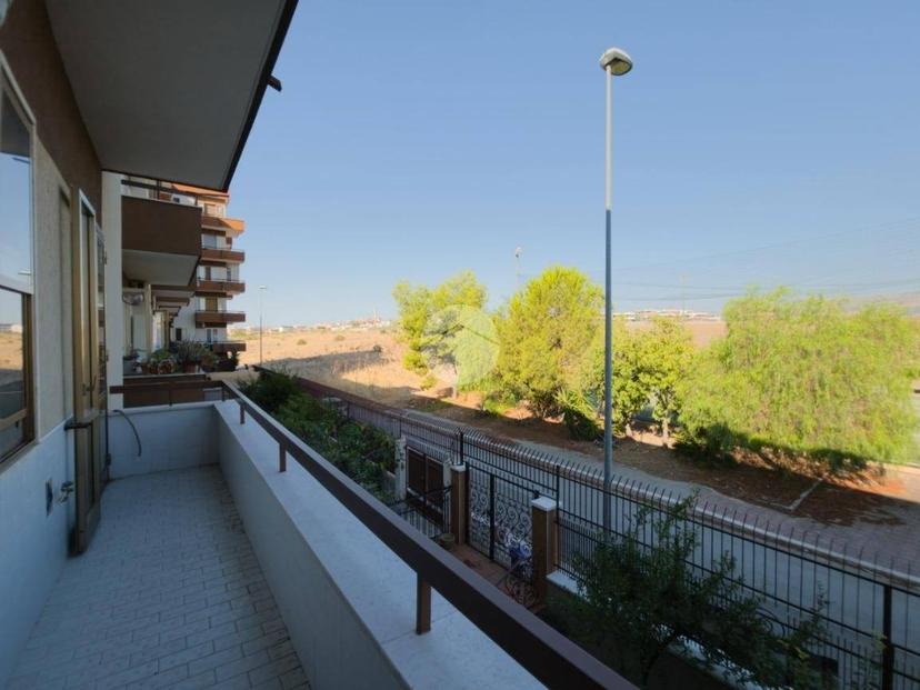 Quadrilocale piazza delle Rose 24, Centro, Manfredonia — foto 2 di 23