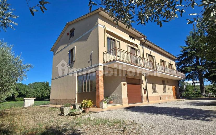 Villa unifamiliare via George Stephenson, Collestrada, Perugia — foto 9 di 69