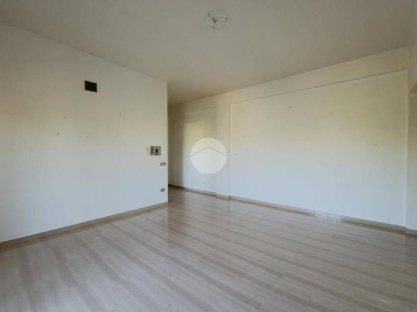 Quadrilocale piazza delle Rose 24, Centro, Manfredonia — foto 5 di 23