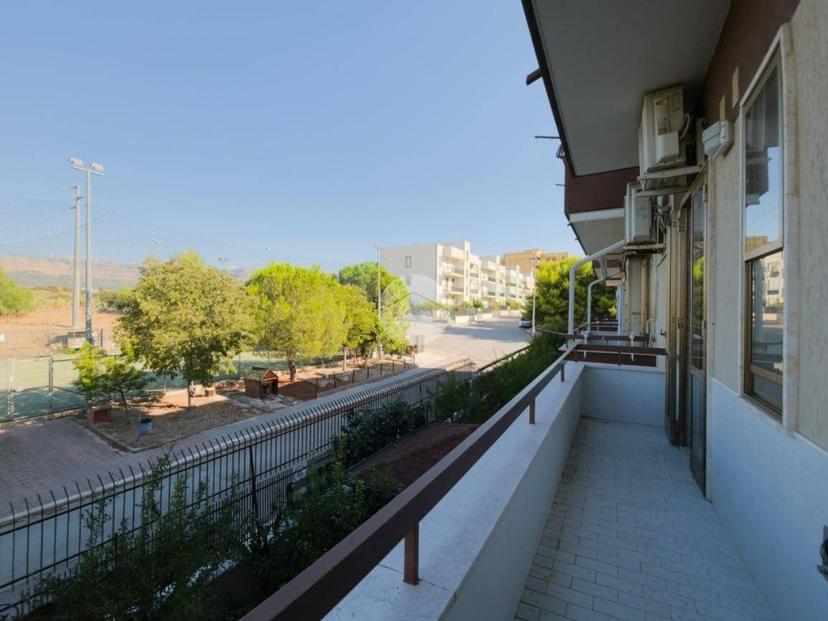 Quadrilocale piazza delle Rose 24, Centro, Manfredonia — foto 3 di 23