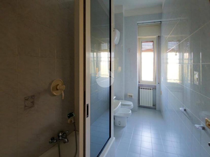 Quadrilocale piazza delle Rose 24, Centro, Manfredonia — foto 12 di 23
