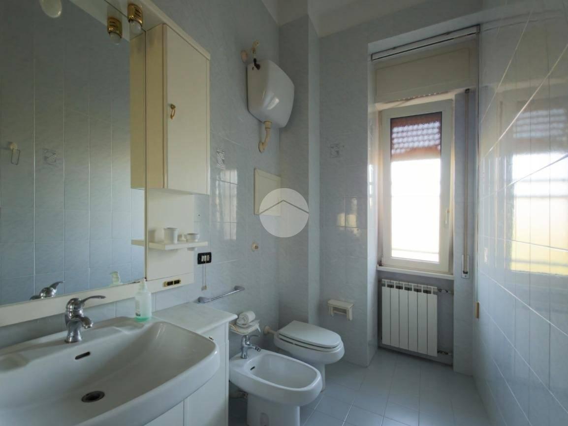 Quadrilocale piazza delle Rose 24, Centro, Manfredonia
