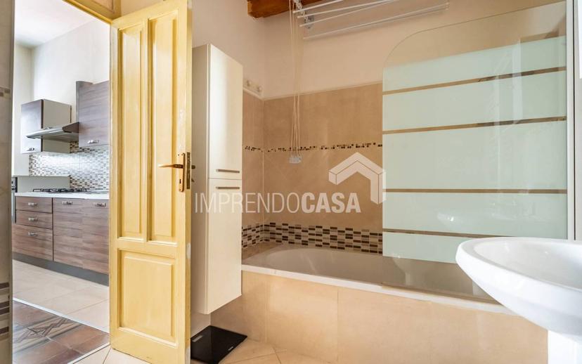 Trilocale via Costantino Nigra 48, Politeama - Ruggiero Settimo, Palermo — foto 25 di 42
