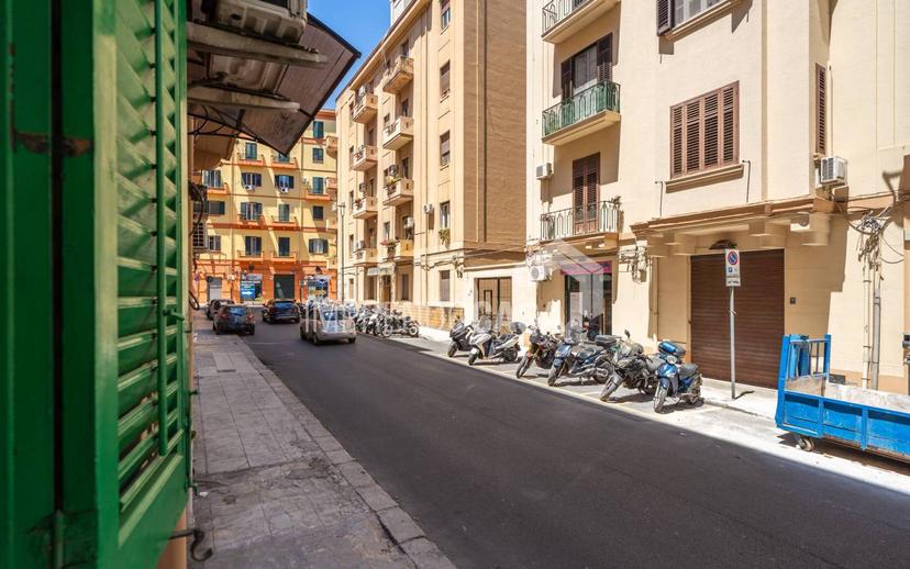 Trilocale via Costantino Nigra 48, Politeama - Ruggiero Settimo, Palermo — foto 23 di 42