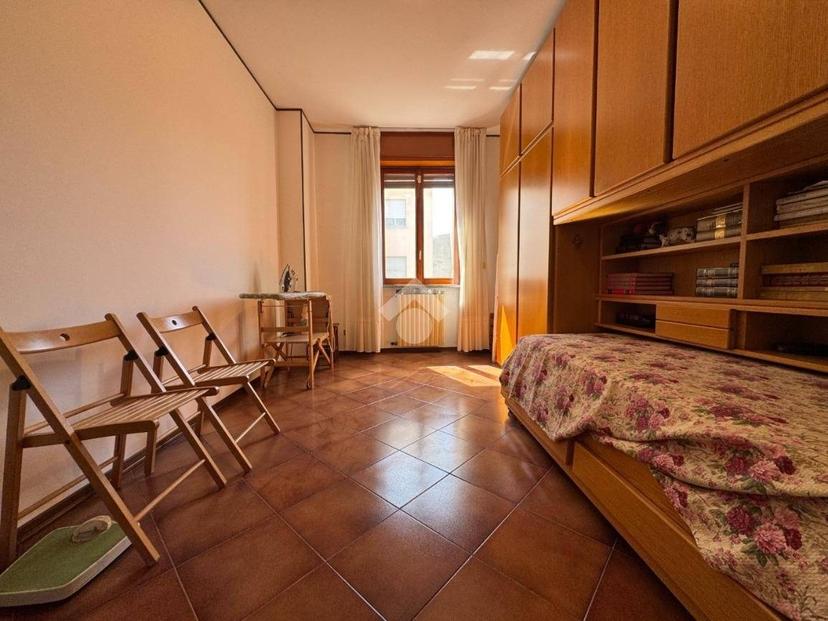 Trilocale via Asiago 19, Galliate — foto 6 di 45