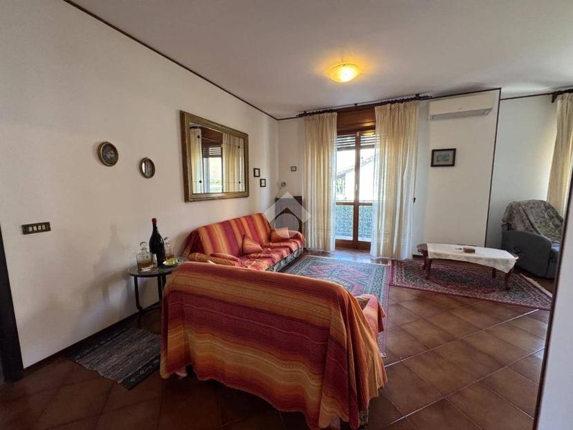 Trilocale via Asiago 19, Galliate — foto 25 di 45