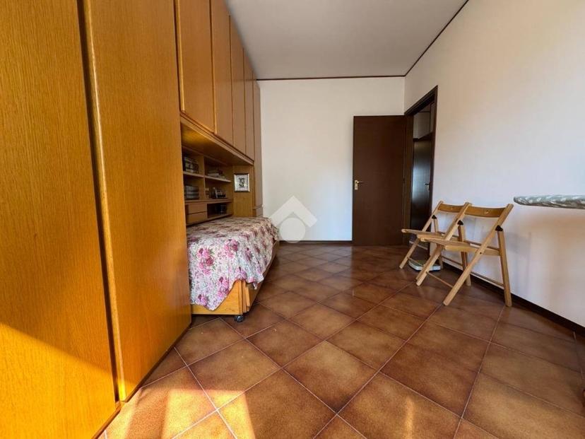 Trilocale via Asiago 19, Galliate — foto 44 di 45