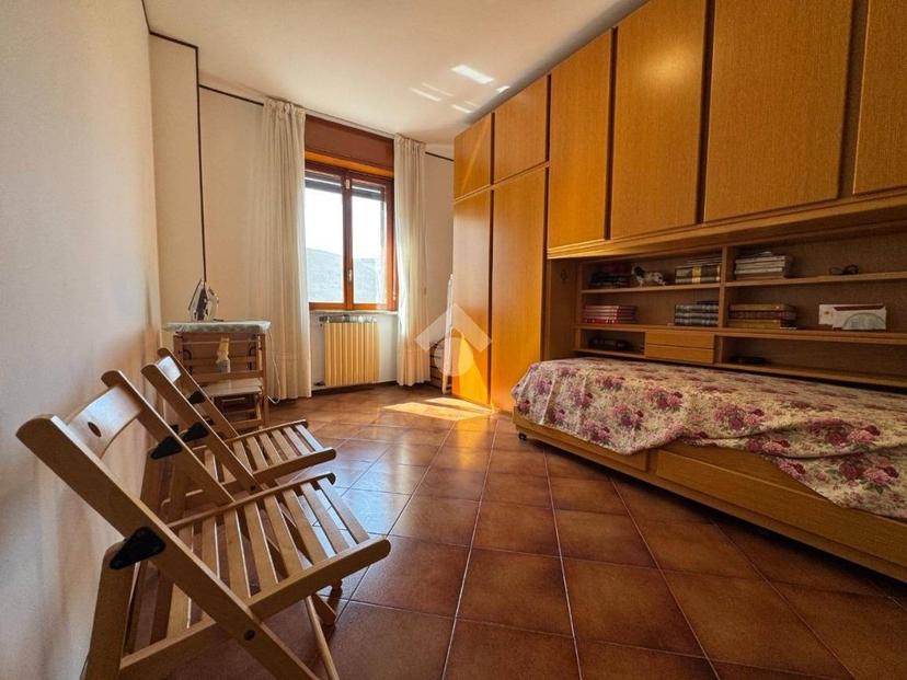 Trilocale via Asiago 19, Galliate — foto 4 di 45