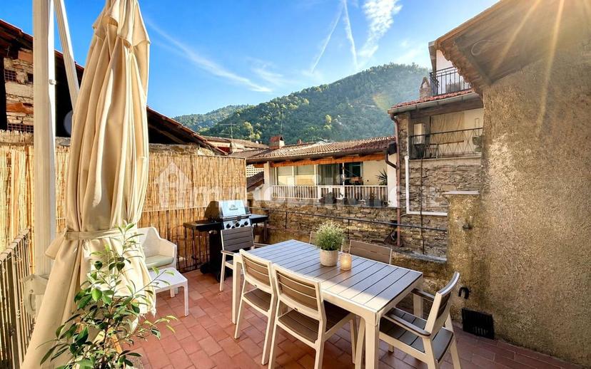 Bilocale via Dante Alighieri 15, Dolceacqua — foto 4 di 16