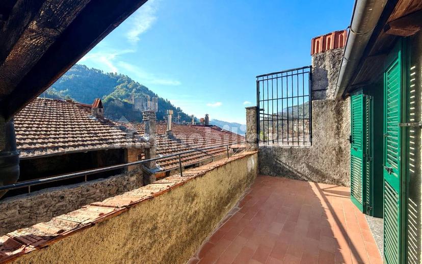 Bilocale via Dante Alighieri 15, Dolceacqua — foto 2 di 16