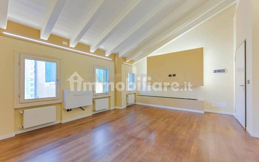 Attico Sottoportico Del Monte Di Pietà 3, Centro, Motta di Livenza — foto 10 di 30