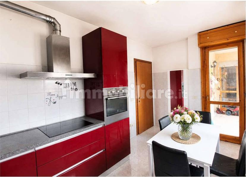 Quadrilocale via Vittorio Veneto, 3, Centro, Capriate San Gervasio — foto 4 di 15