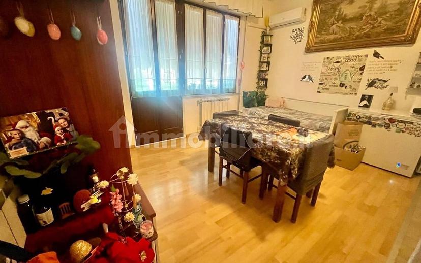 Trilocale buono stato, secondo piano, Centro, Castelfranco di Sotto — foto 4 di 17