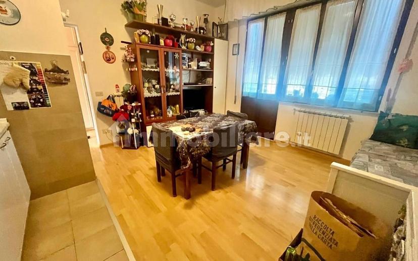 Trilocale buono stato, secondo piano, Centro, Castelfranco di Sotto — foto 6 di 17
