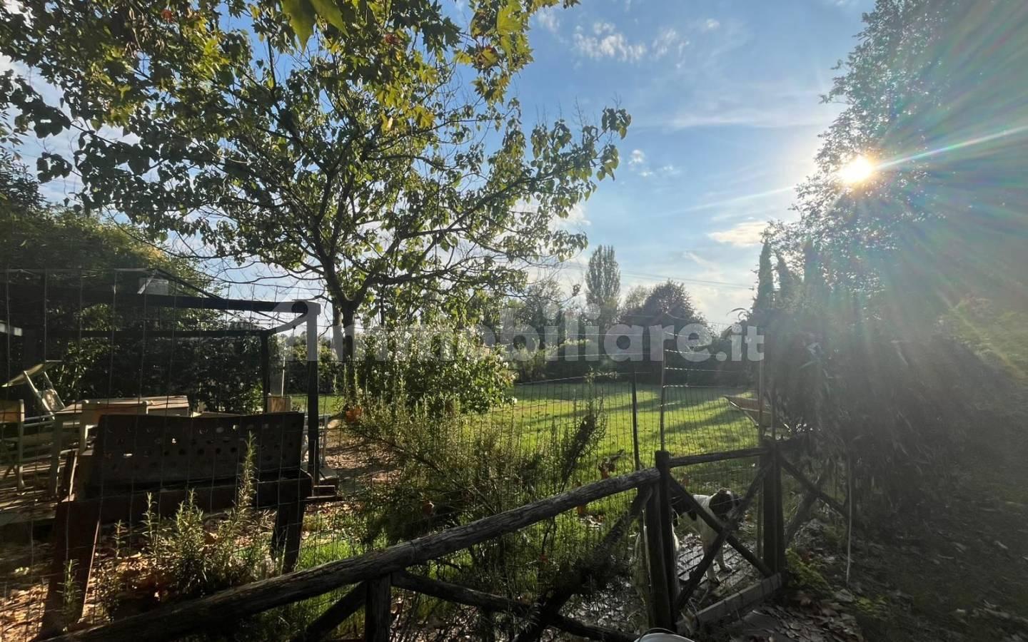 Terratetto plurifamiliare 211 m², ottimo stato, Zola Predosa