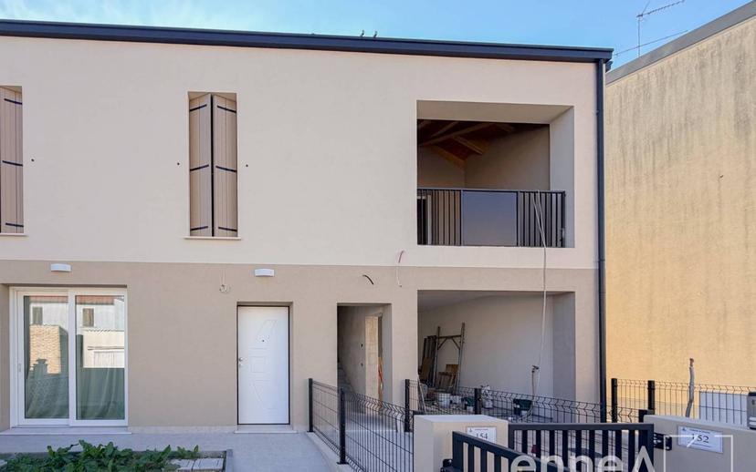 Attico viale Primavera 14, Centro, San Donà di Piave — foto 3 di 14