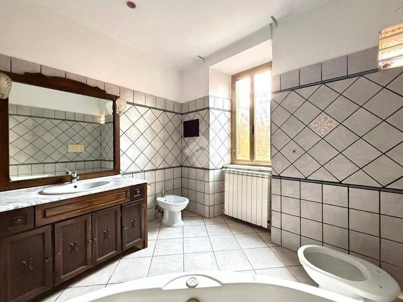 Quadrilocale via Umberto I, Centro, Sezze — foto 27 di 38