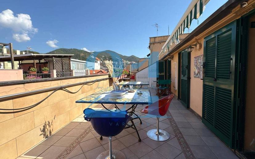 Appartamento piazza Sant'Ambrogio, Centro, Varazze — foto 2 di 27