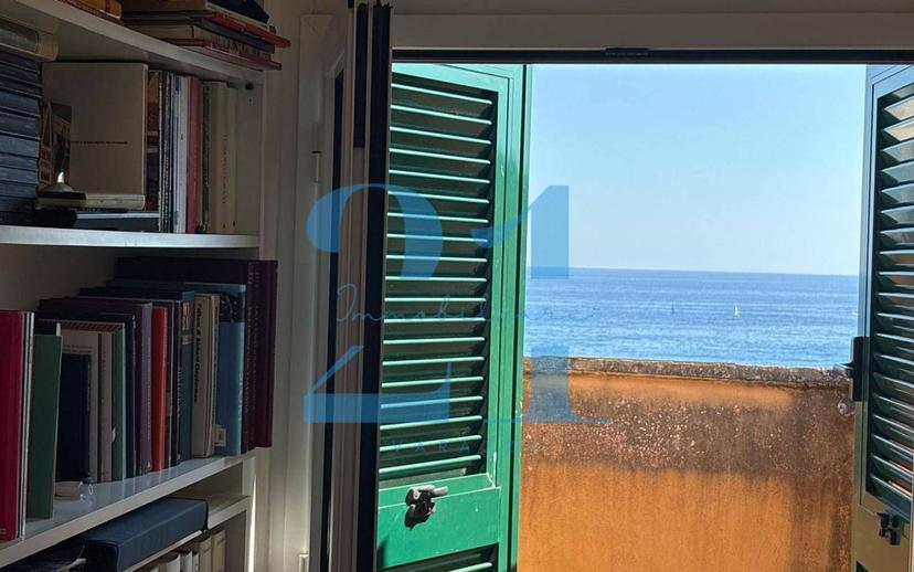 Appartamento piazza Sant'Ambrogio, Centro, Varazze — foto 15 di 27
